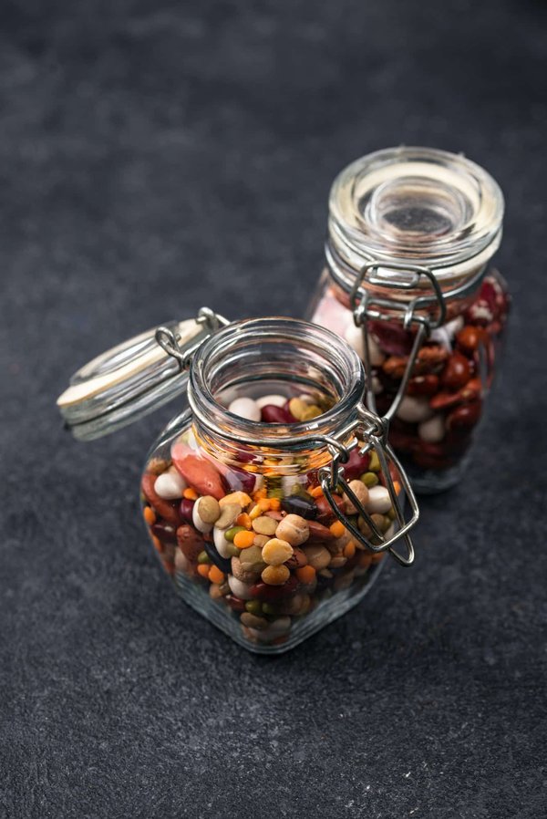 Quelles sont les techniques pour préparer des plats à base de légumes-racines dans un restaurant de cuisine de terroir?